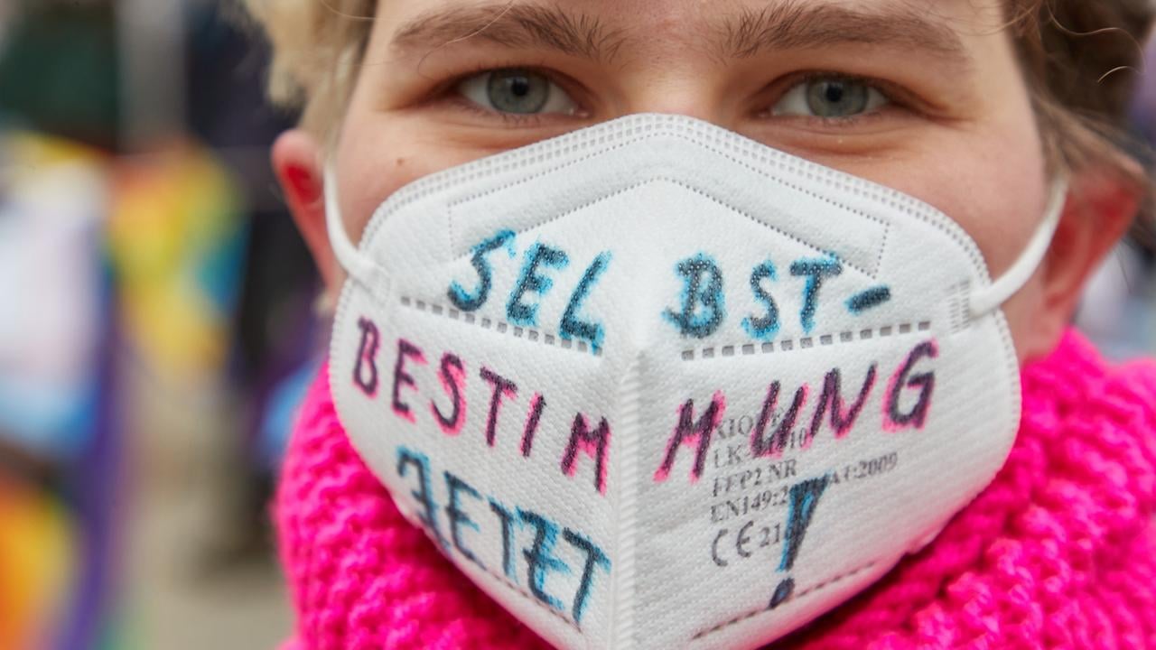 Vorschau: Transgender-Gesetz: Tagesschau-Bericht stellt eigene kulturkämpfende Faktenchecker bloß